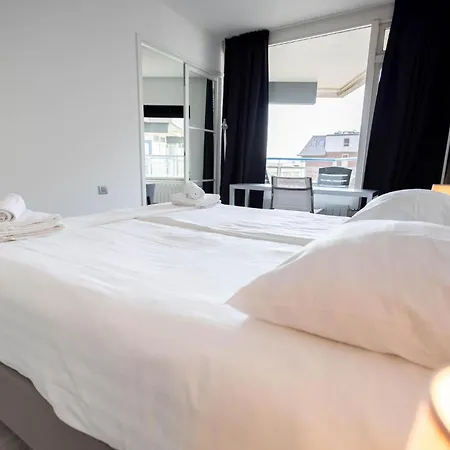 Sterflat 83 * Egmond aan Zee