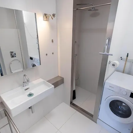 Sterflat 83 דירה אגמונד אן זי