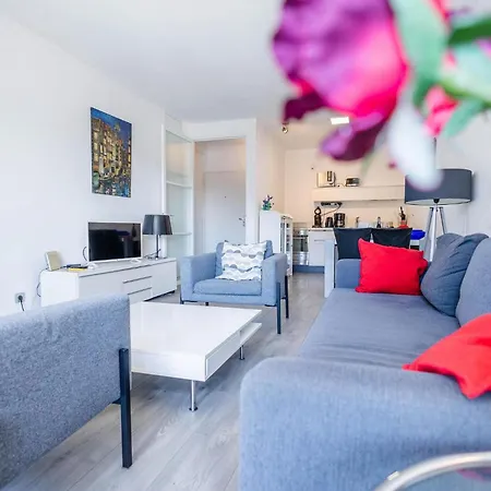 Sterflat 83 דירה