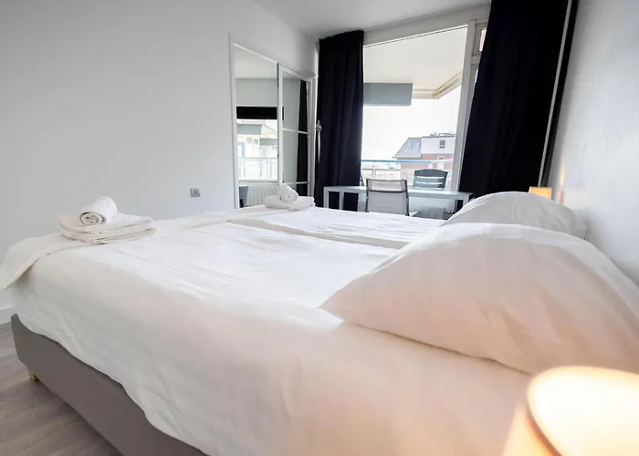 Sterflat 83 * Egmond aan Zee